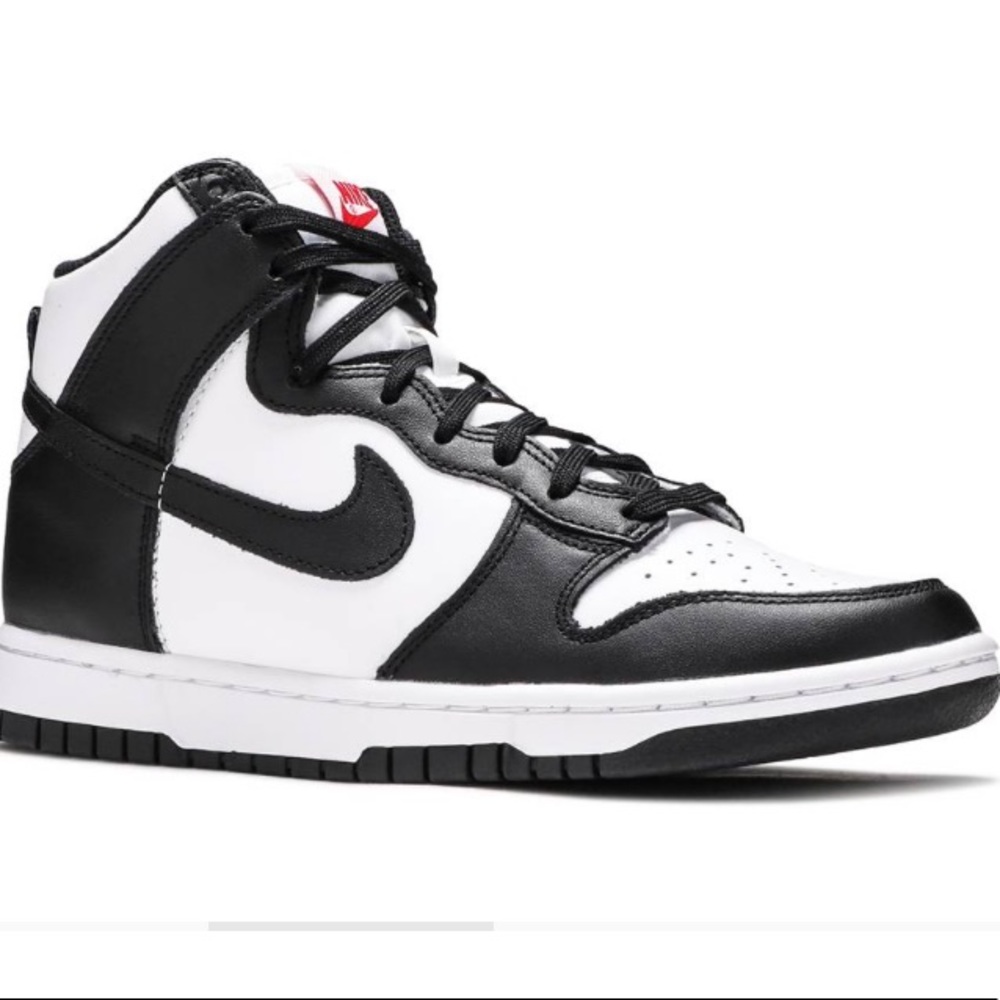 Nike Womans Dunk High 'Black White - size 8